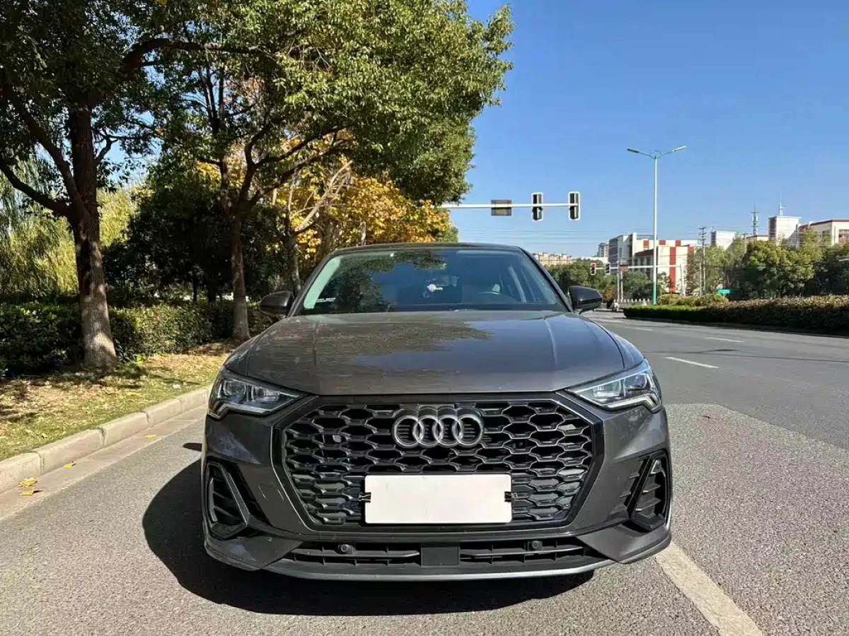 AUDI Q3 SPORTBACK