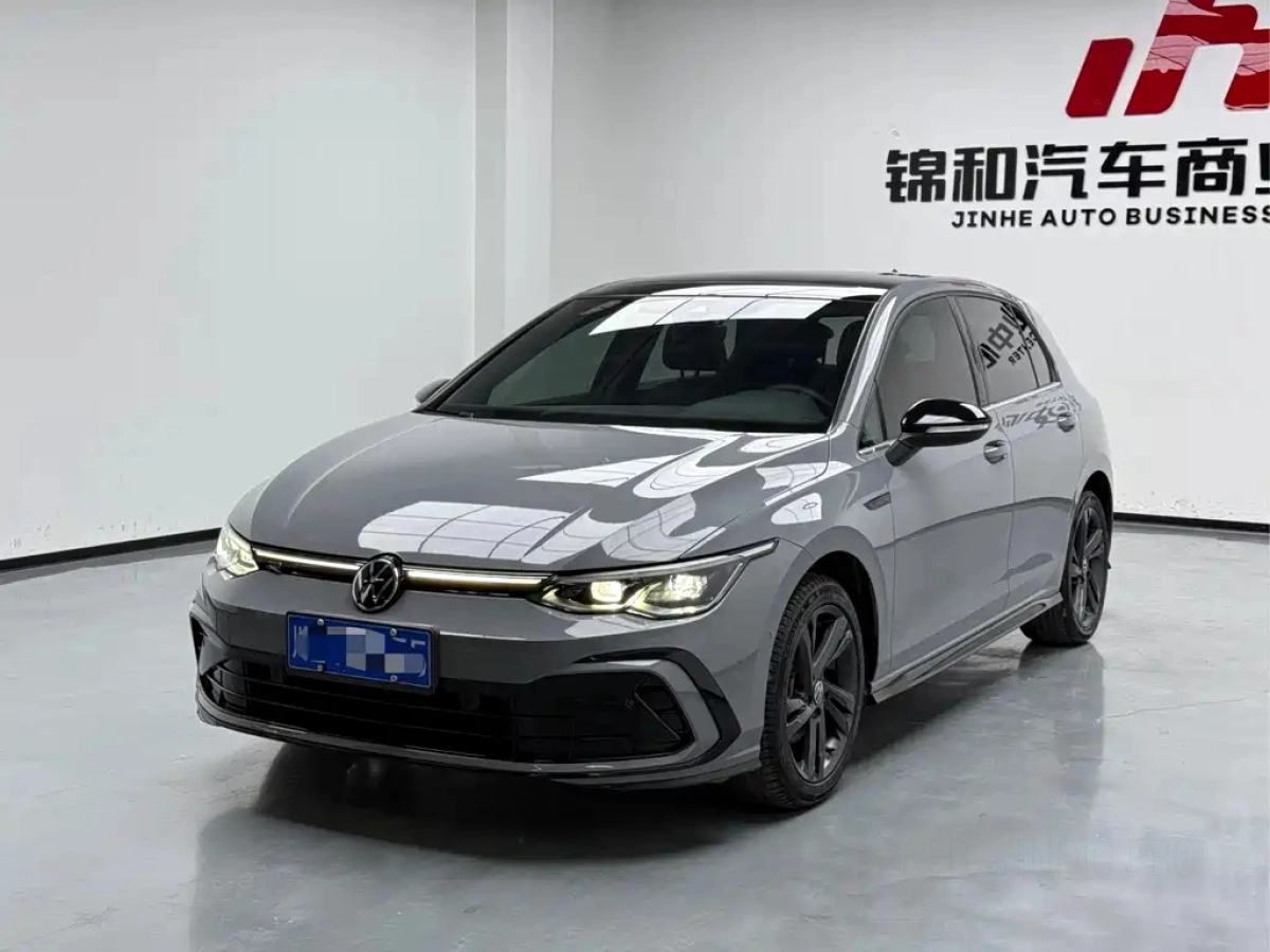 VOLKSWAGEN GOLF  2022