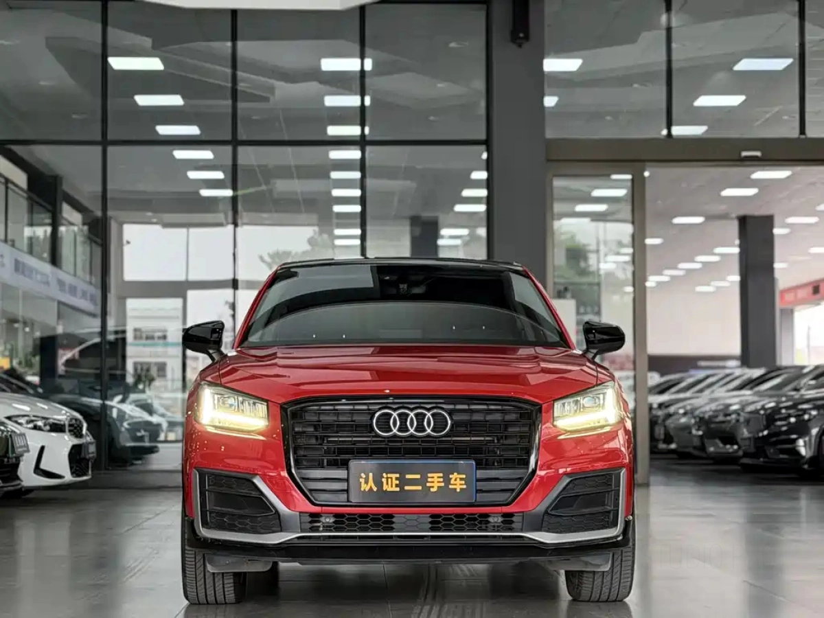 AUDI Q2L