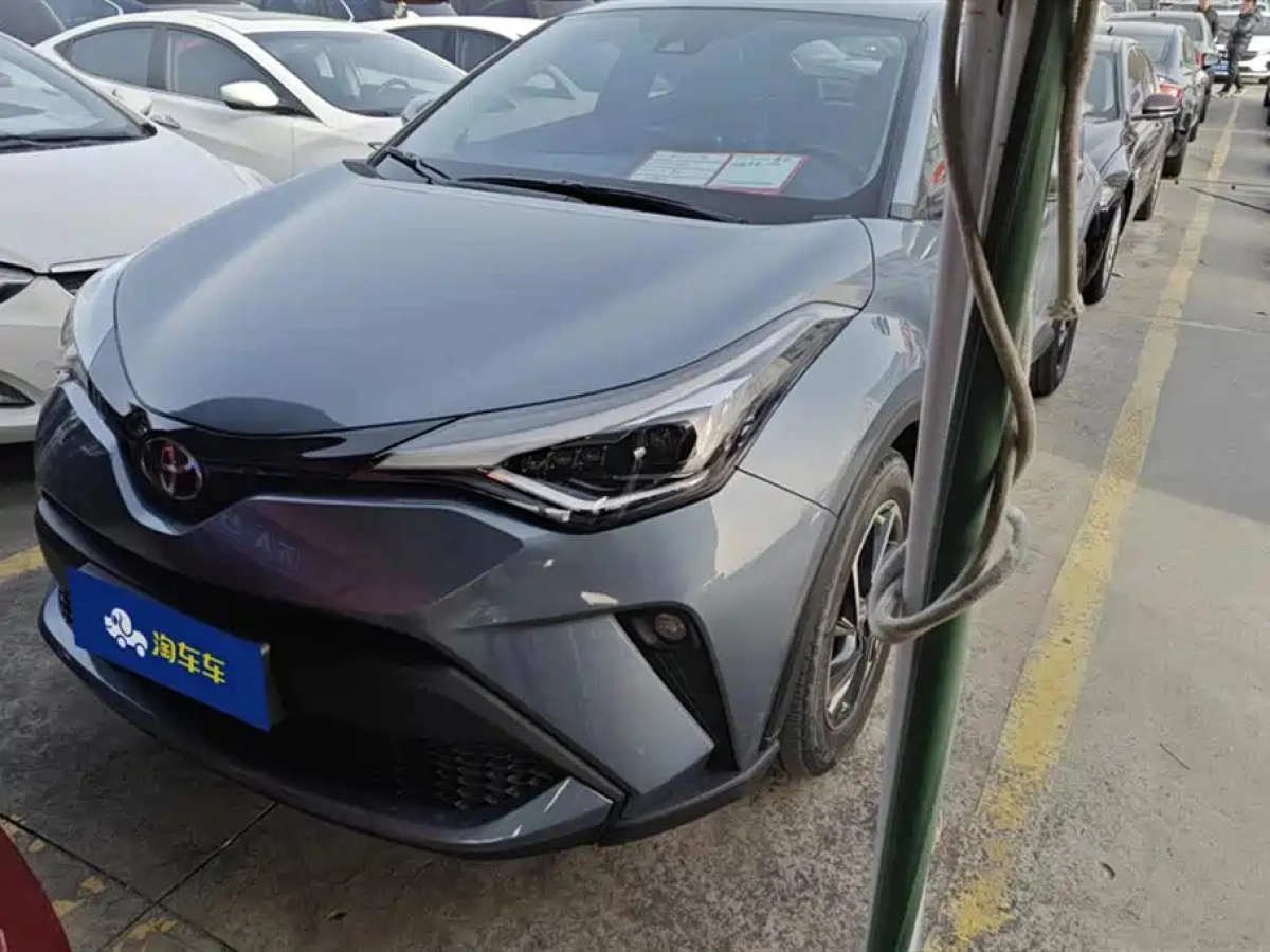 TOYOTA C-HR  2022