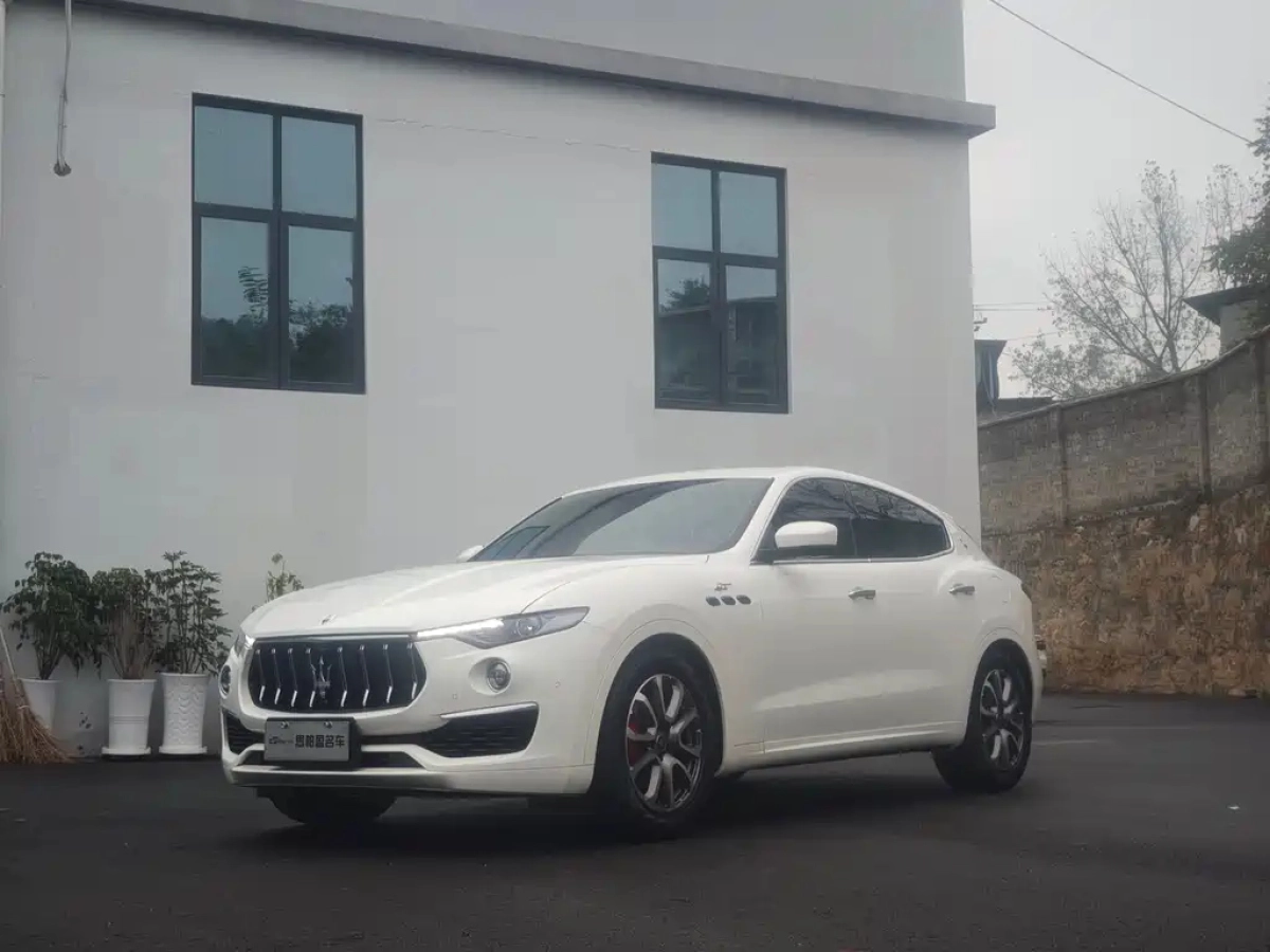 MASERATI LEVANTE