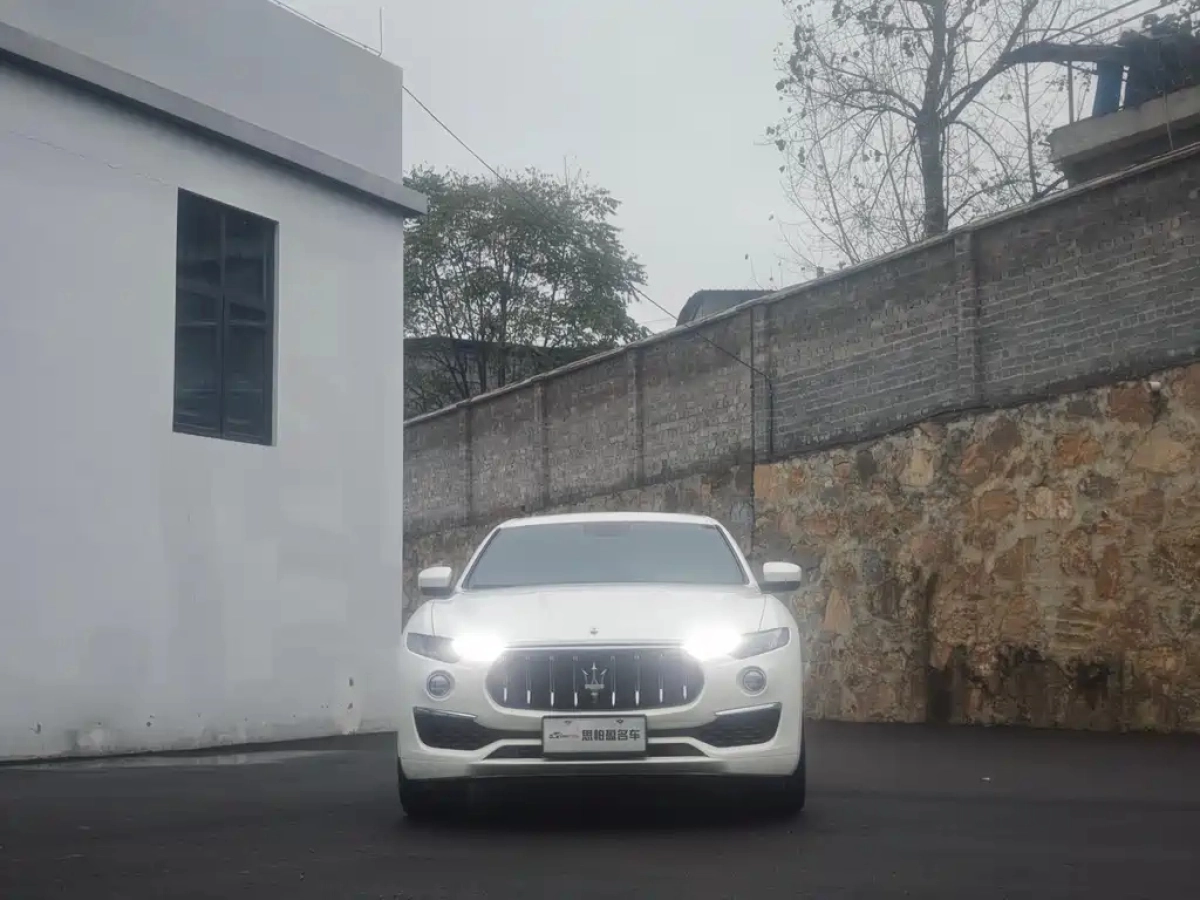 MASERATI LEVANTE