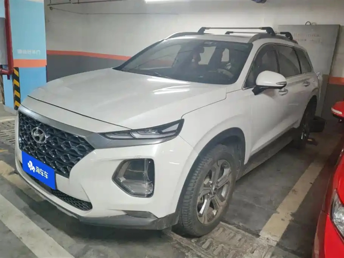 HYUNDAI SANTA FE  2019