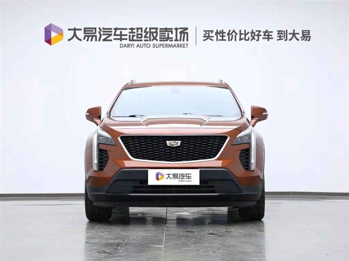 CADILLAC XT4