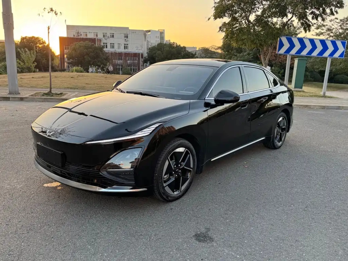 SGMW WULING STARLIGHT