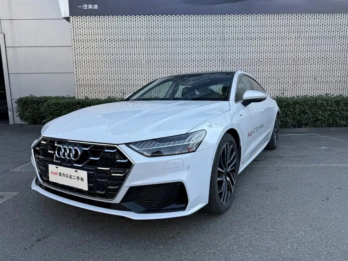 AUDI A7  2024
