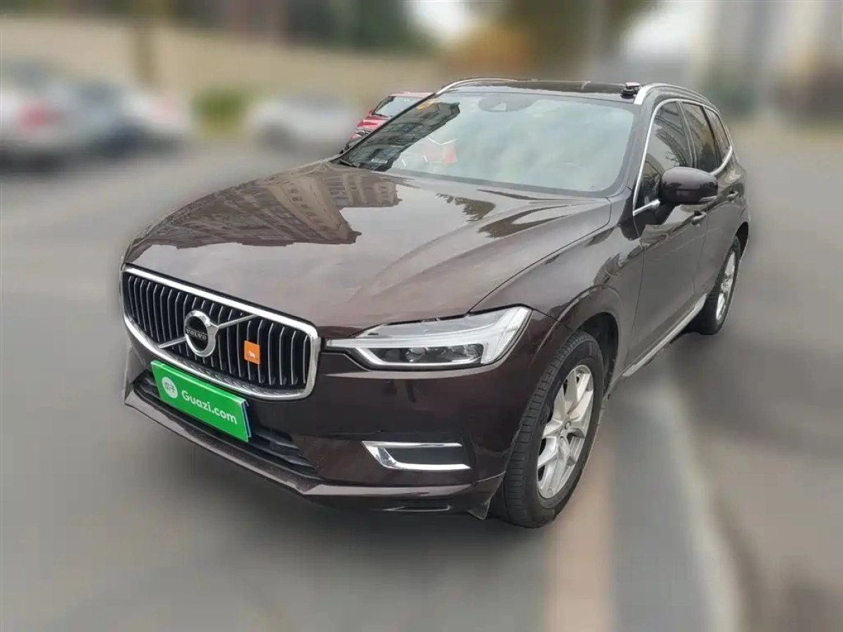 VOLVO XC60  2020
