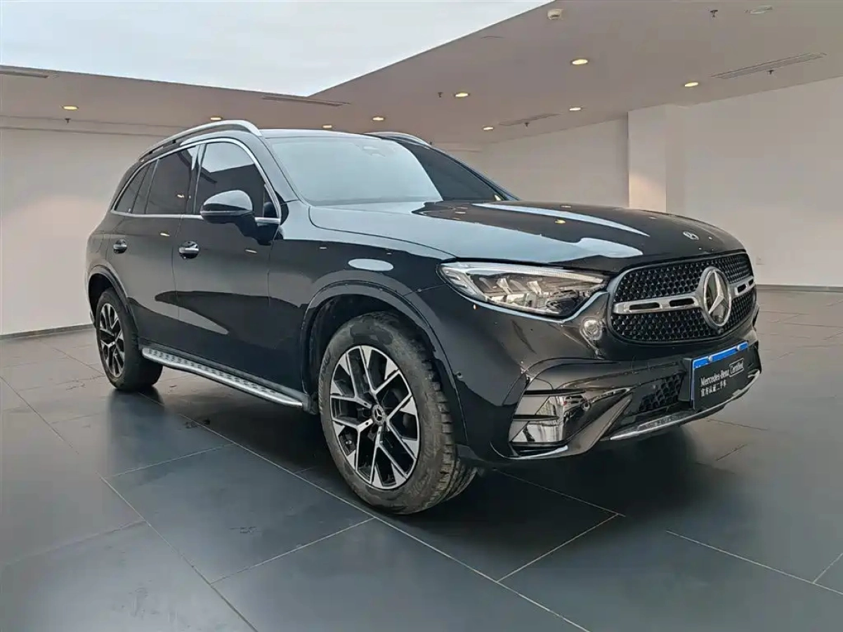 MERCEDES BENZ GLC