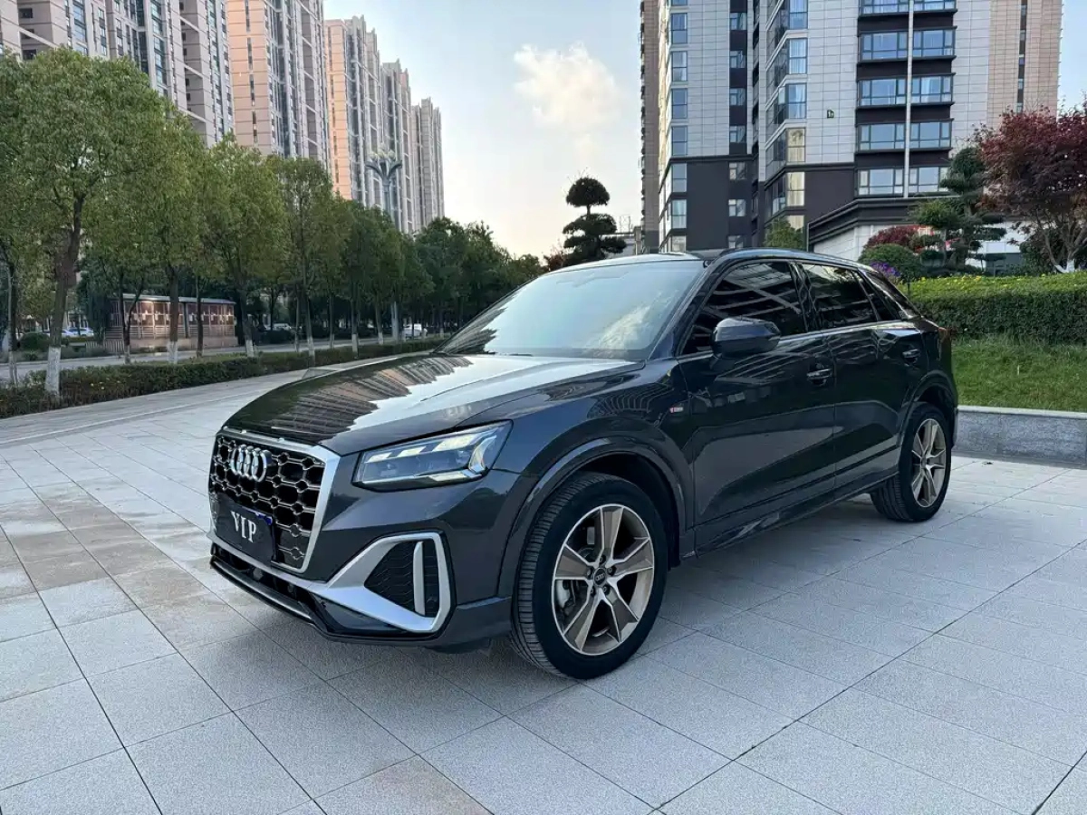 AUDI Q2L