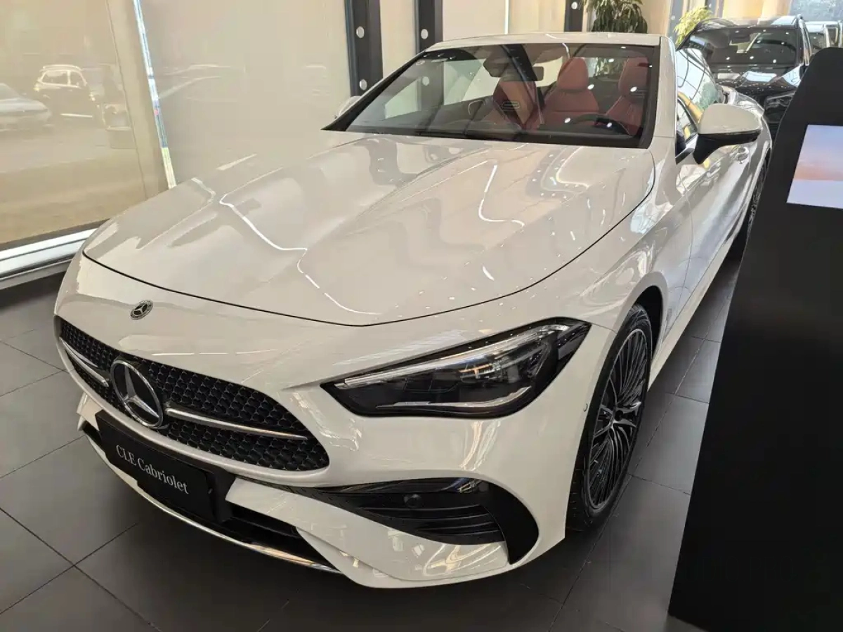 MERCEDES BENZ CLE  2025