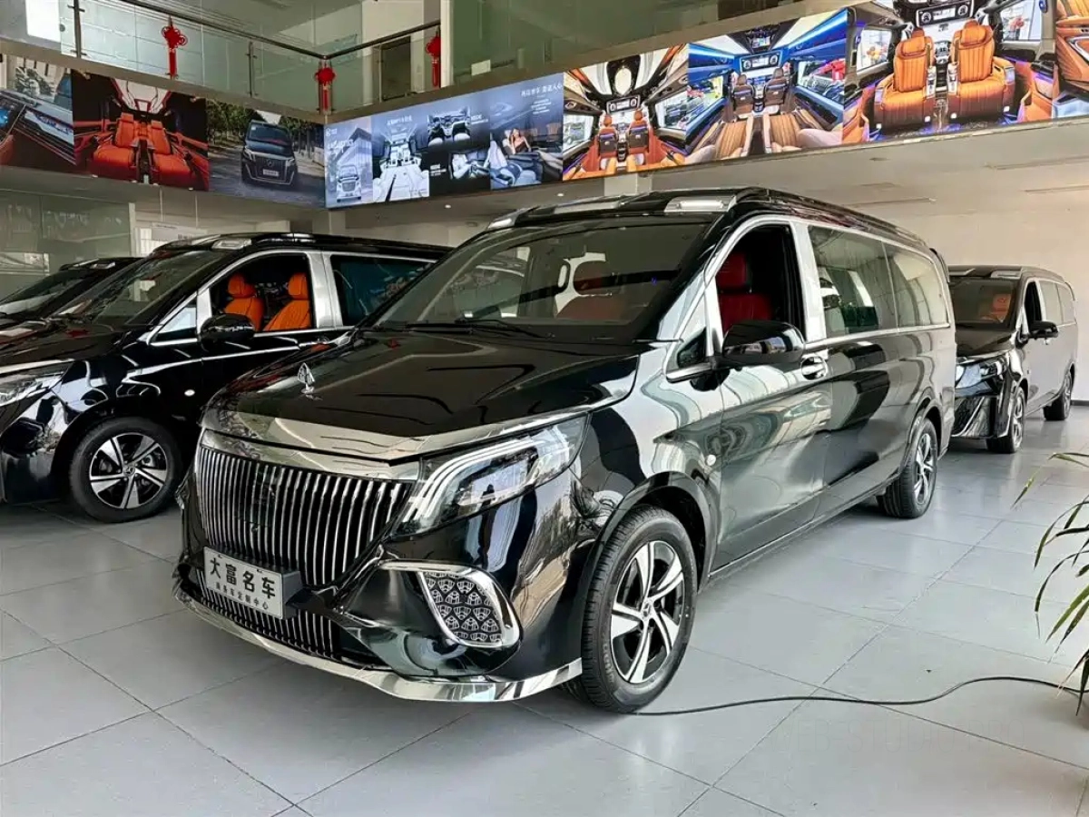 MERCEDES BENZ VITO  2025