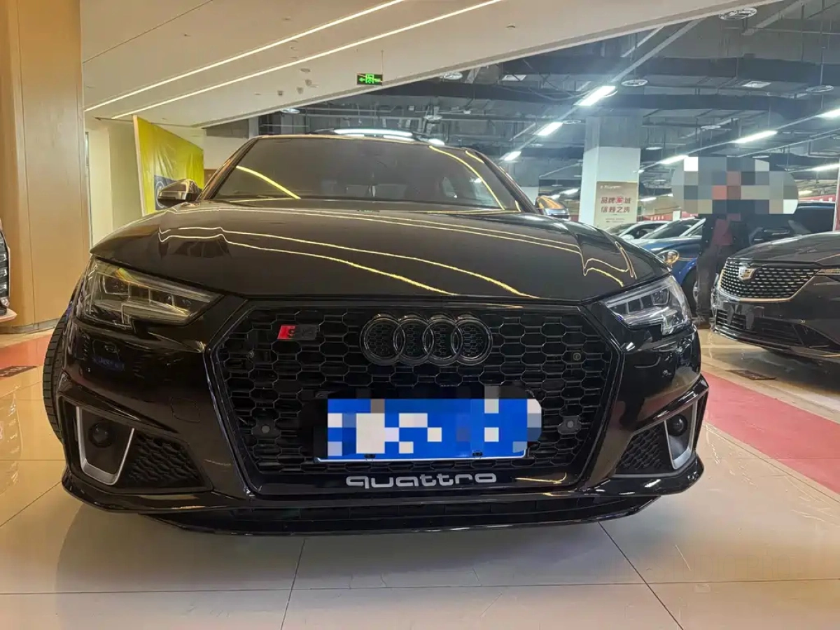 AUDI S4