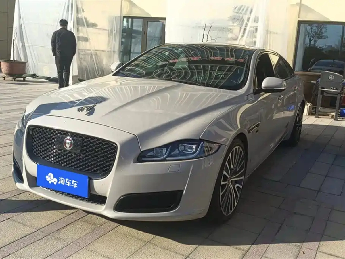 JAGUAR XJ  2019