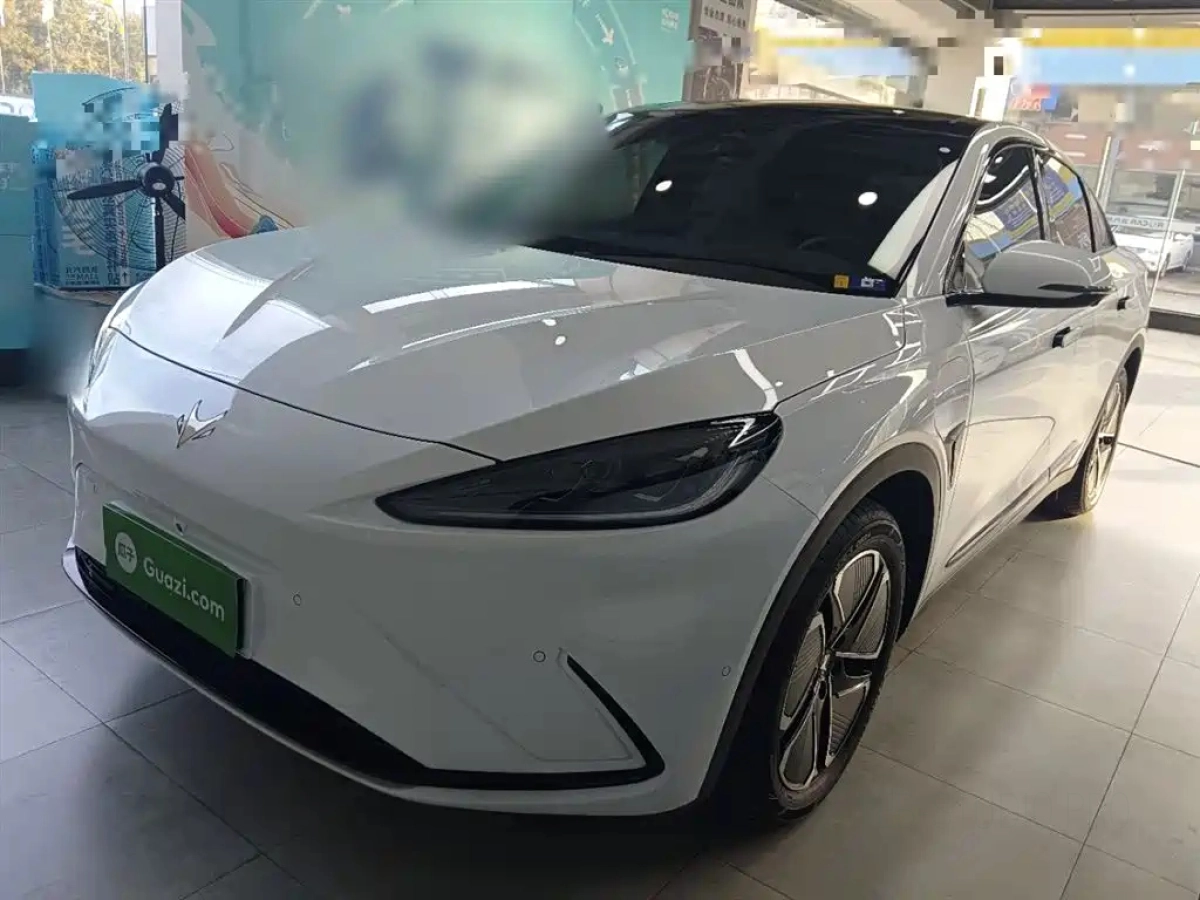 ARCFOX ALPHA S6  2025