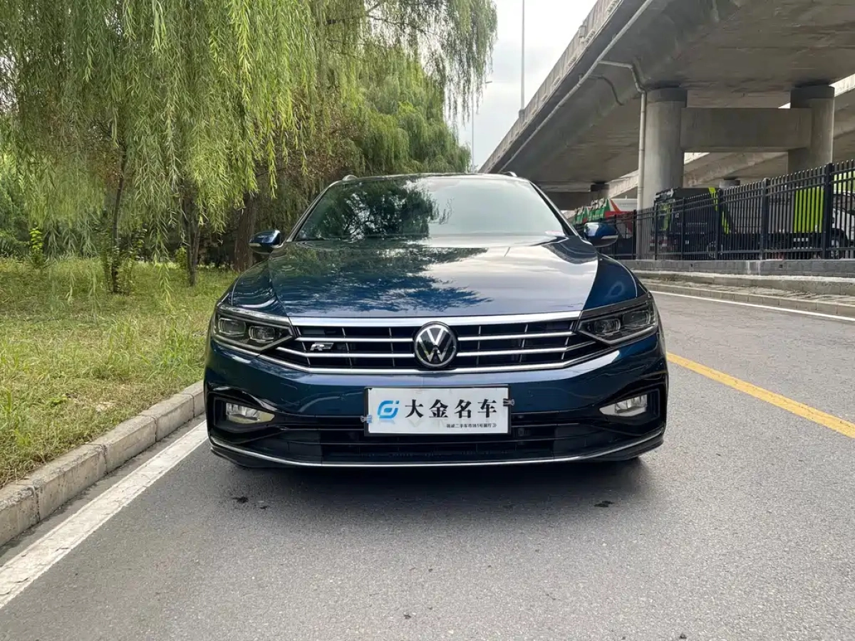 VOLKSWAGEN PASSAT VARIANT