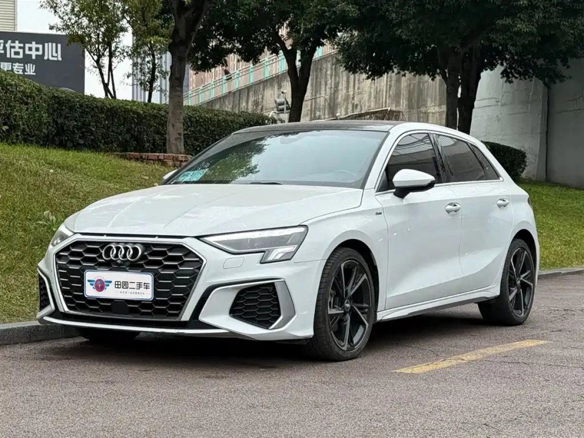 AUDI A3  2022