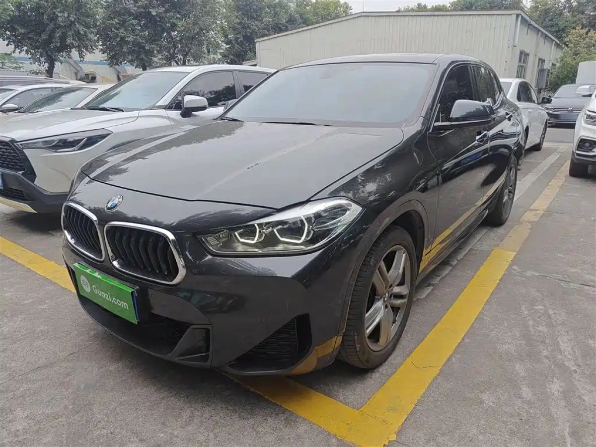BMW X2  2021