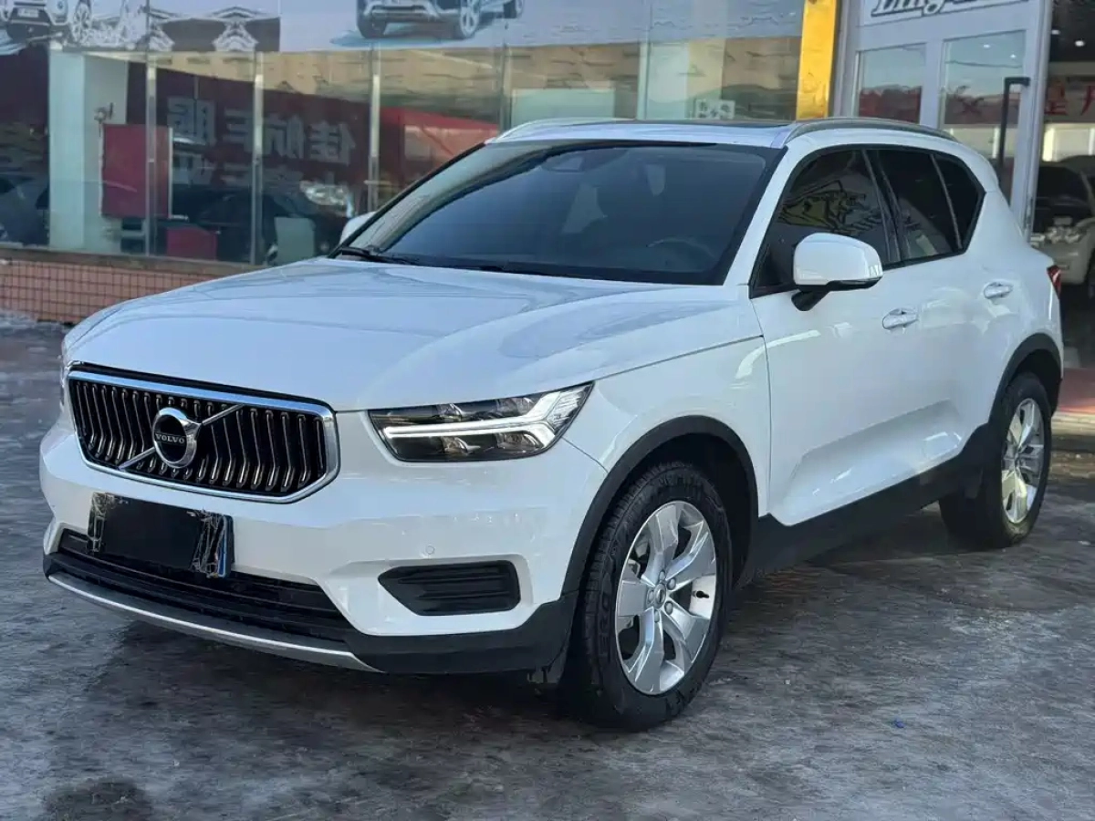VOLVO XC40 IMPORT  2019