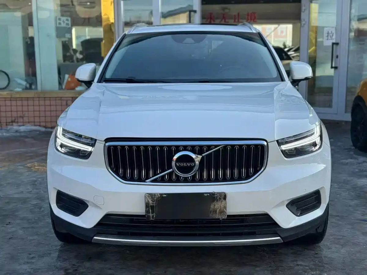 VOLVO XC40 IMPORT