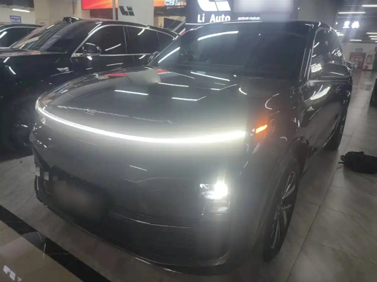 LI AUTO L8