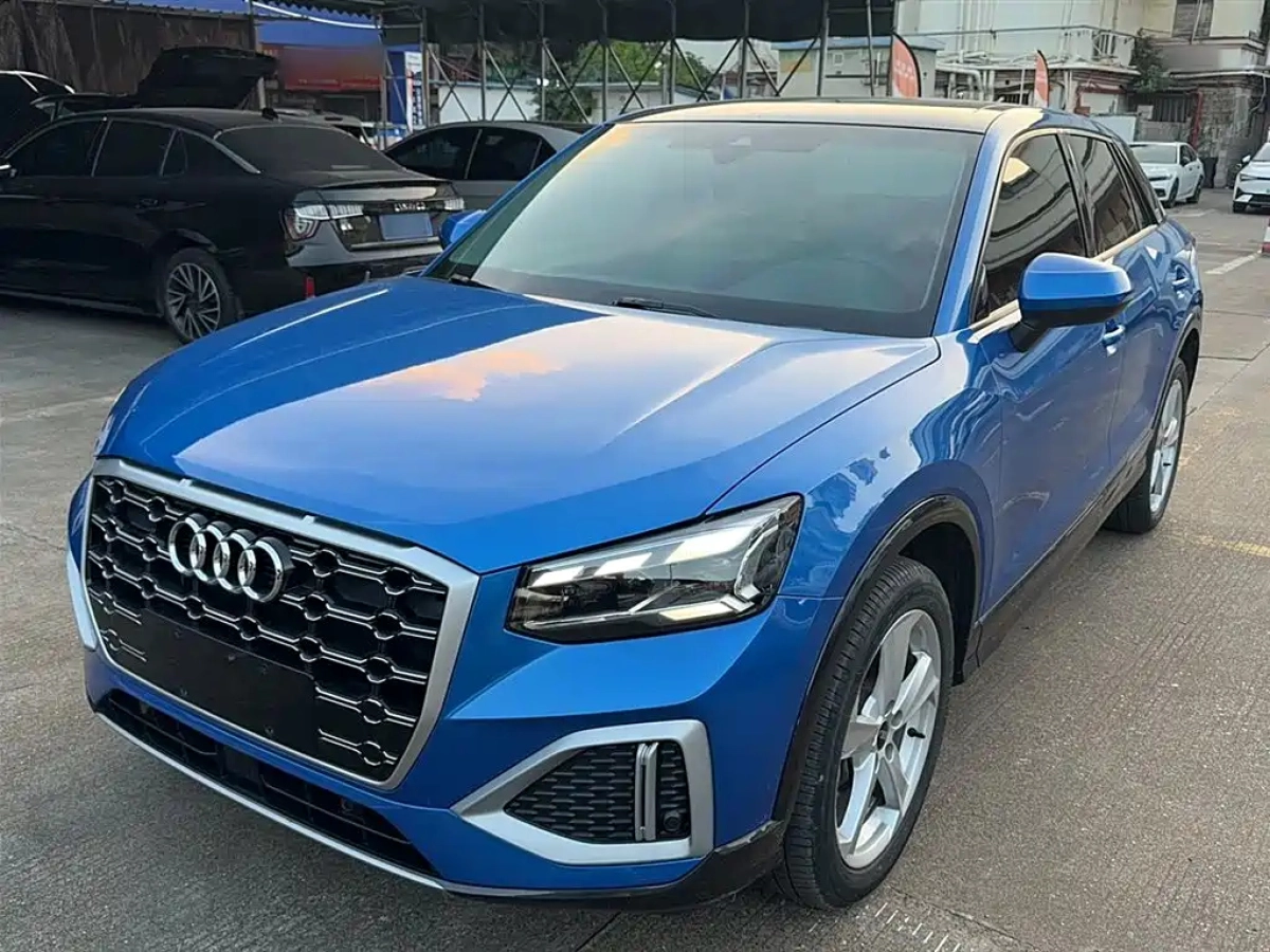 AUDI Q2L
