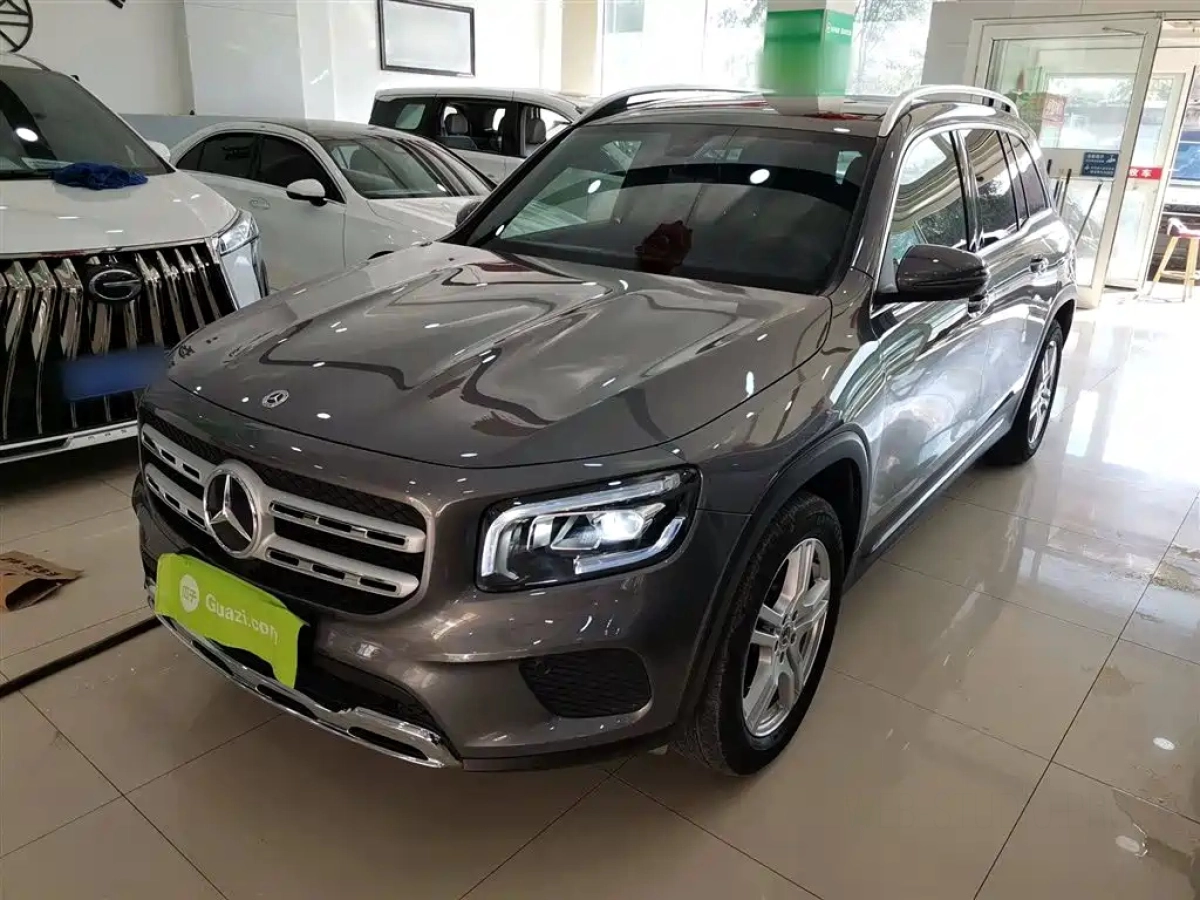 MERCEDES BENZ GLB