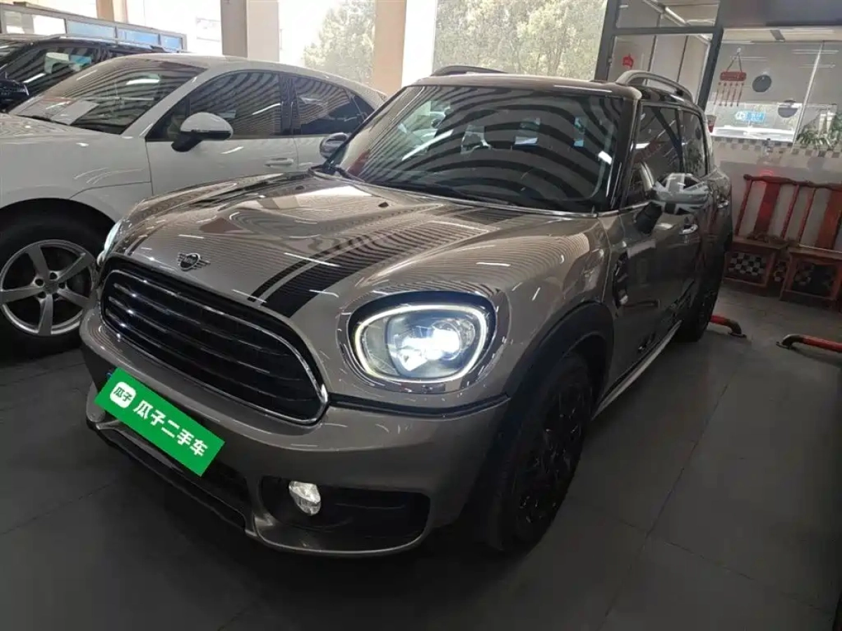 MINI COUNTRYMAN