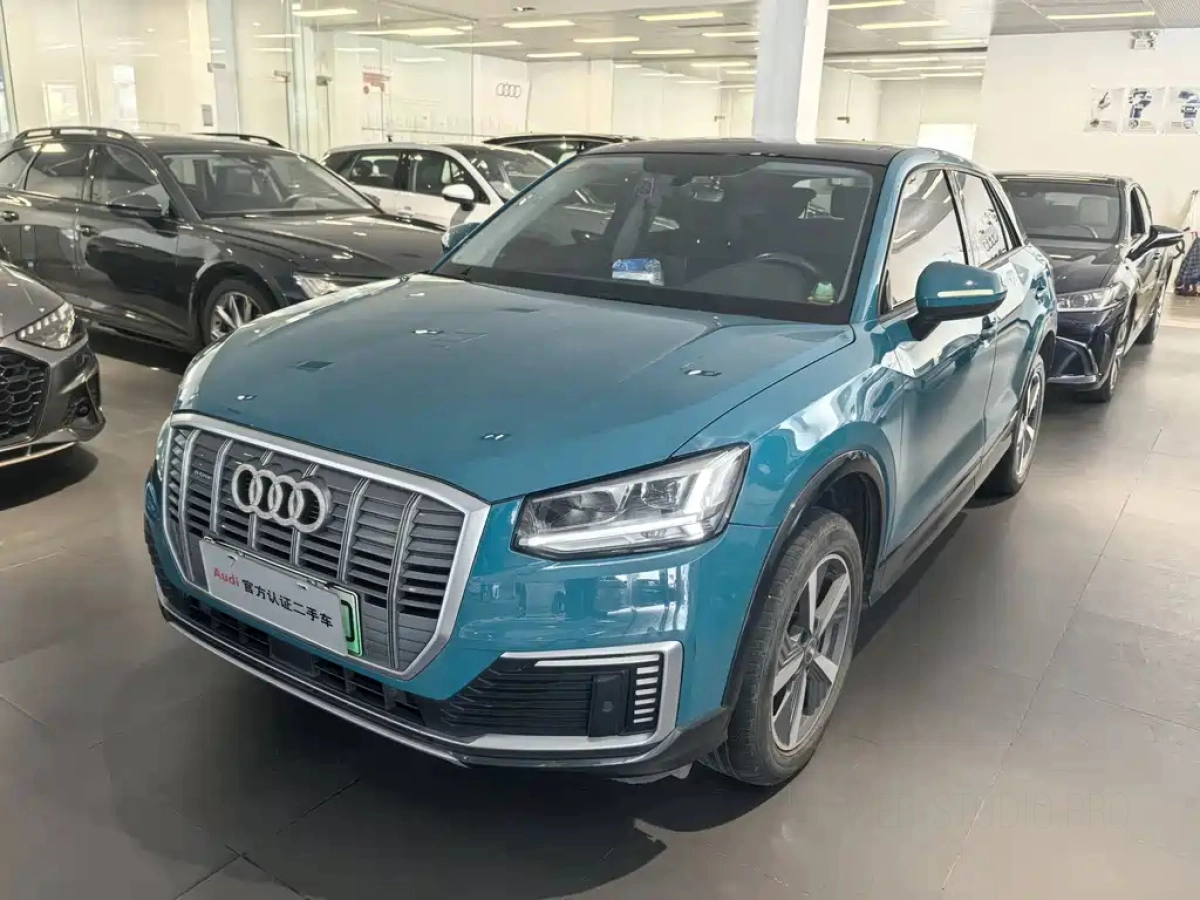 AUDI Q2L E-TRON  2021