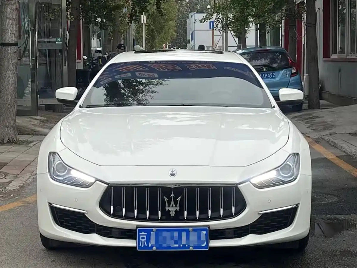 MASERATI GHIBLI