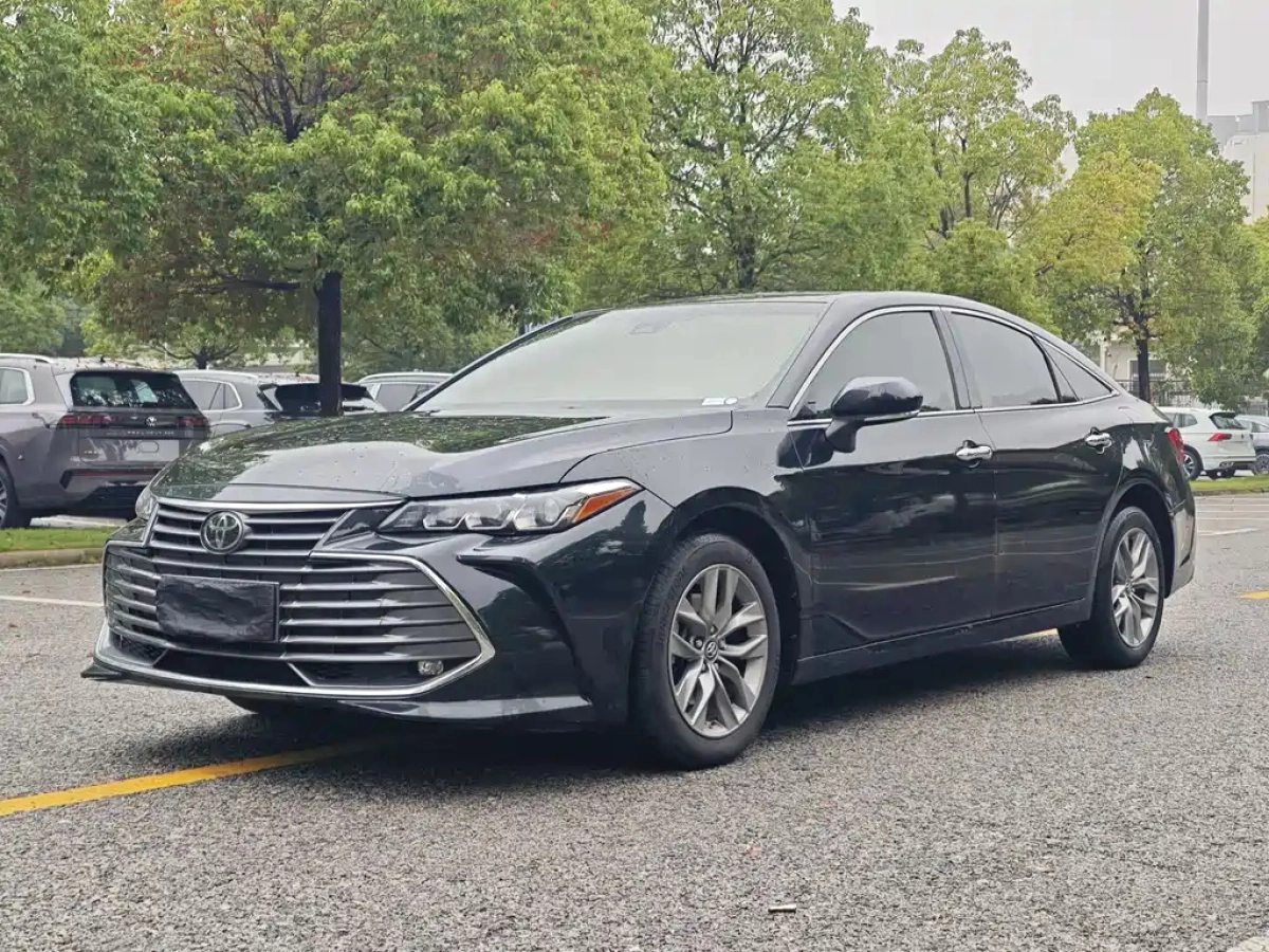 TOYOTA AVALON  2021