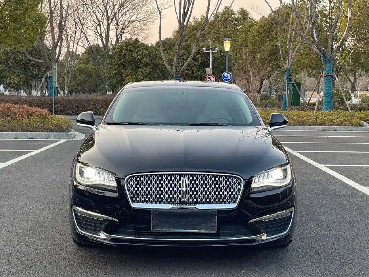 LINCOLN MKZ