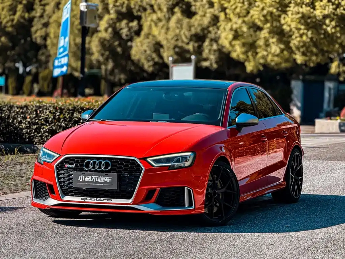 AUDI RS 3  2019