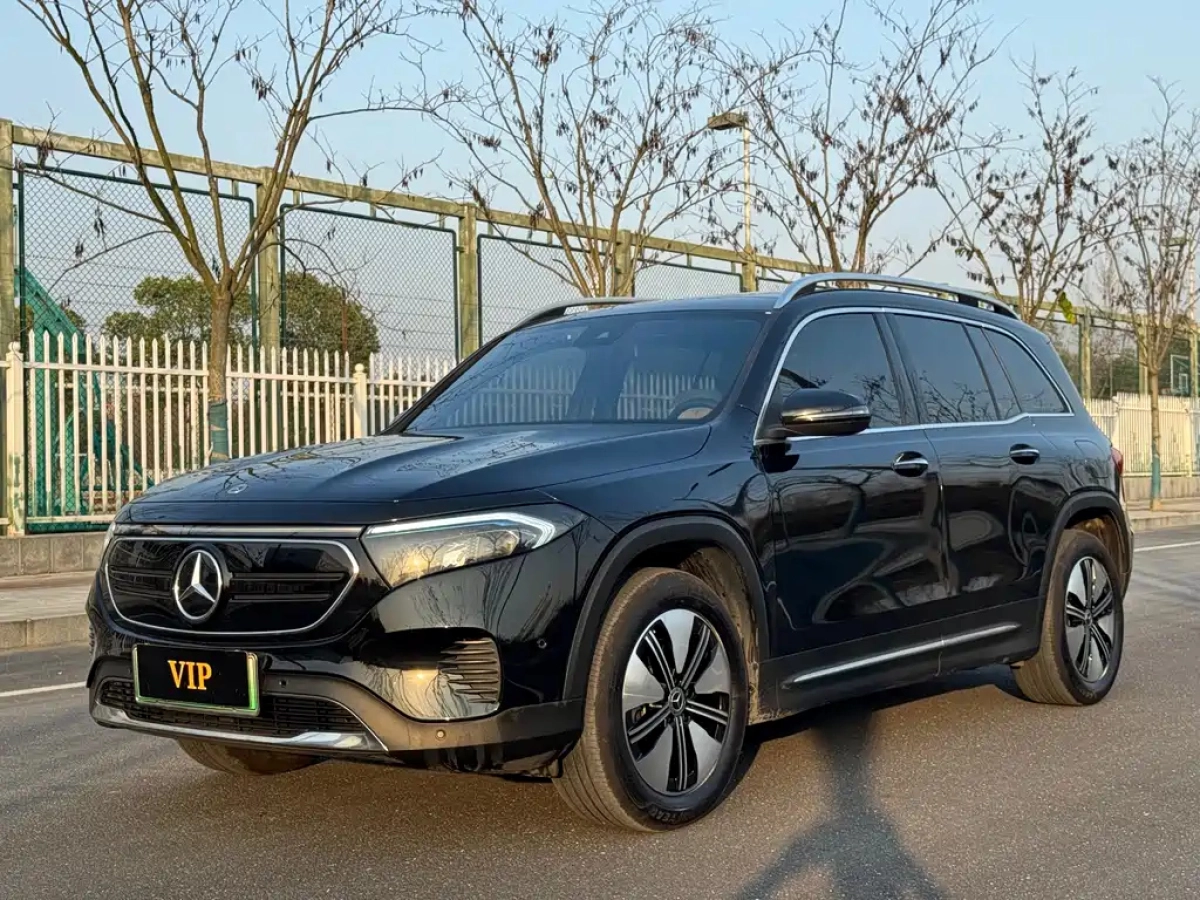 MERCEDES BENZ EQB  2023