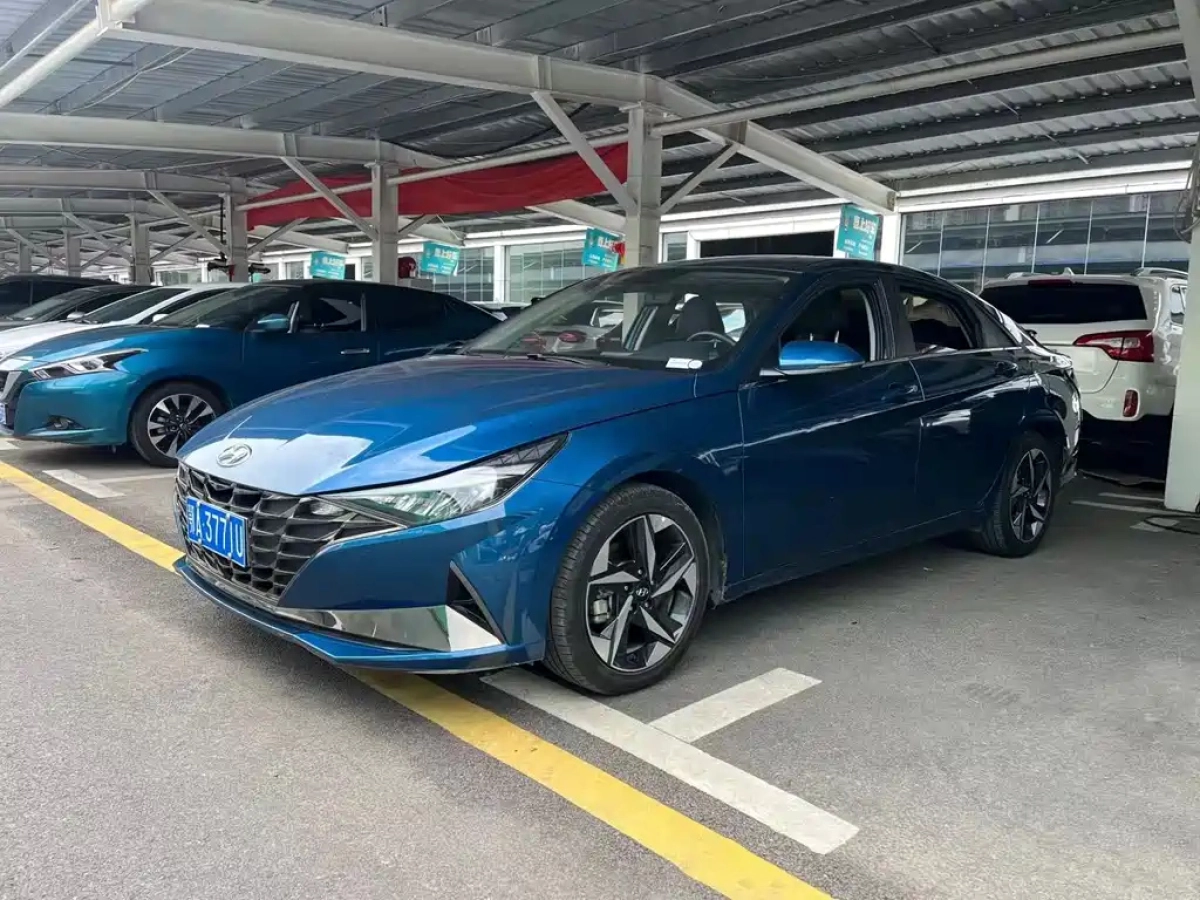 HYUNDAI ELANTRA  2022
