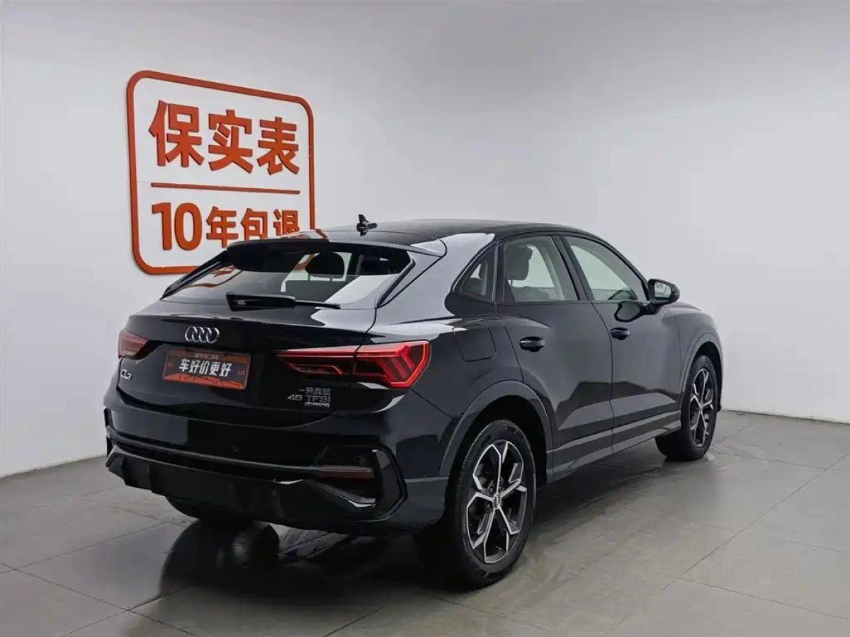 AUDI Q3 SPORTBACK