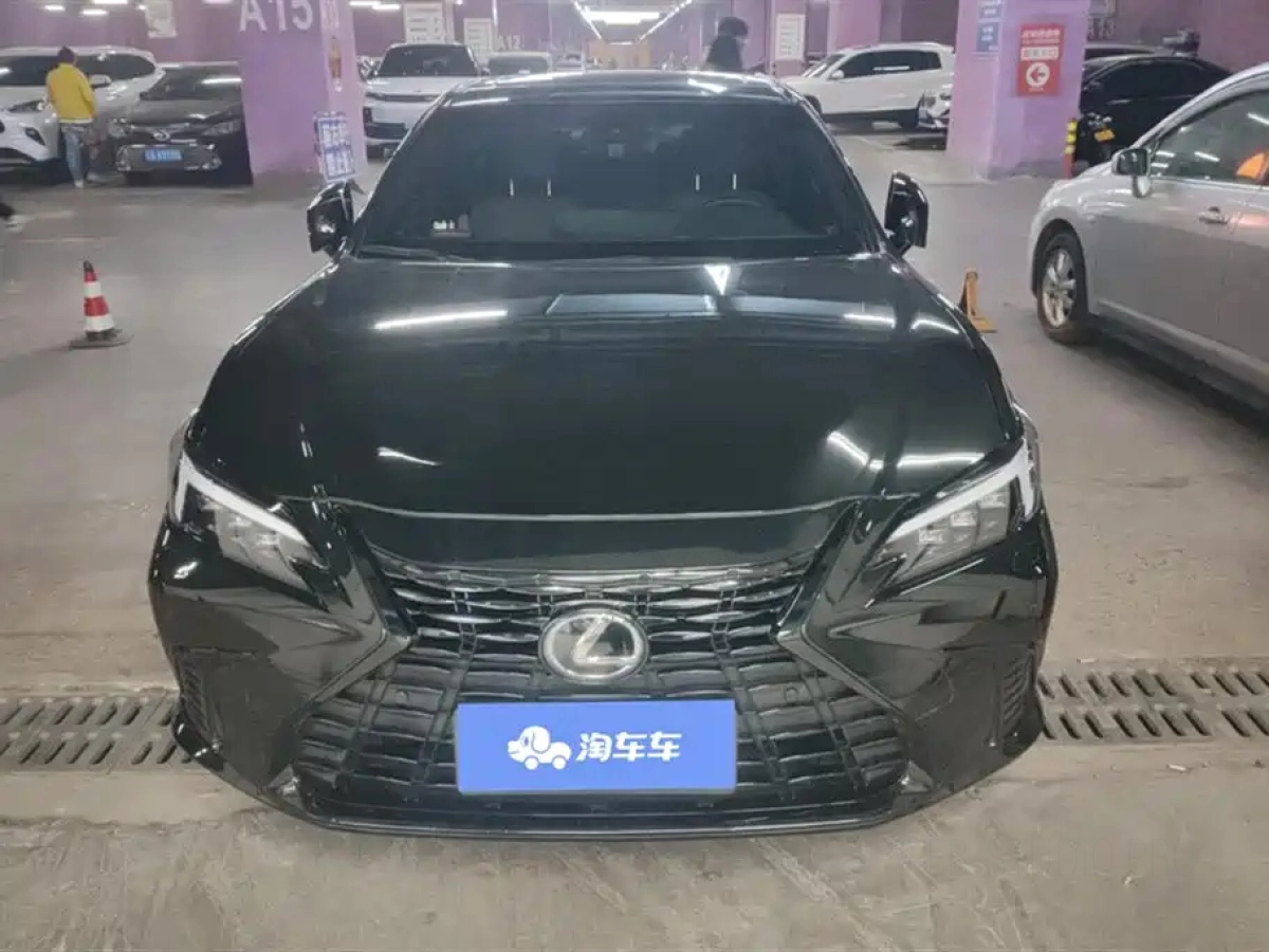 LEXUS ES