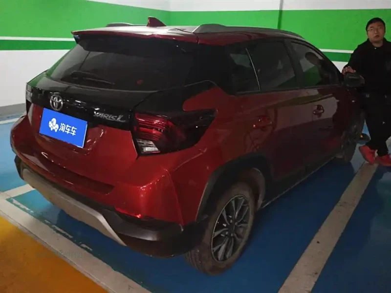 TOYOTA YARIS L DAZZLING