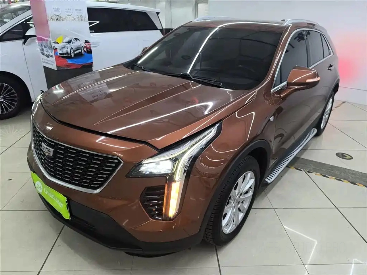 CADILLAC XT4