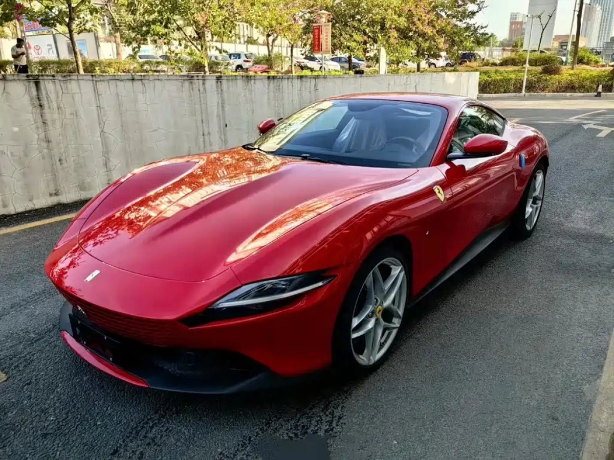 FERRARI ROMA