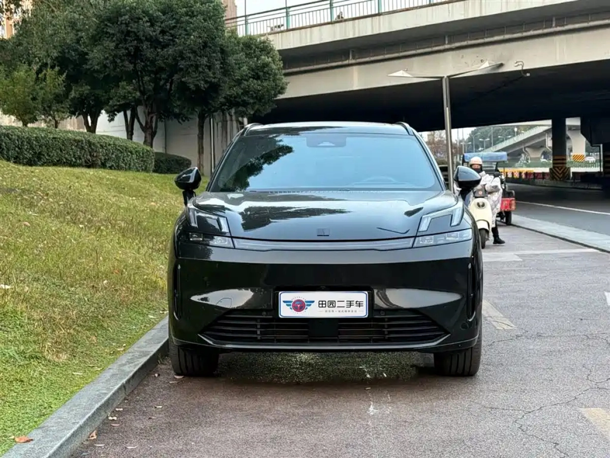 LYNK&CO 08 NEW ENERGY