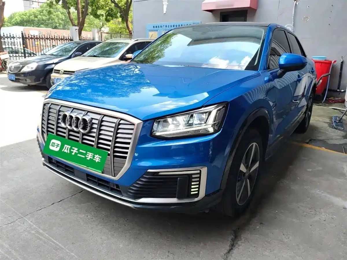 AUDI Q2L E-TRON  2021