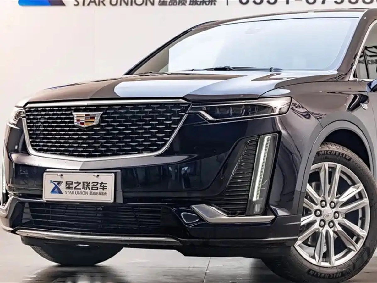 CADILLAC XT6