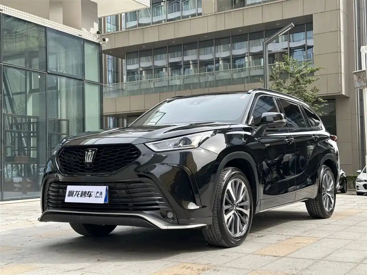 TOYOTA CROWN KLUGER  2024