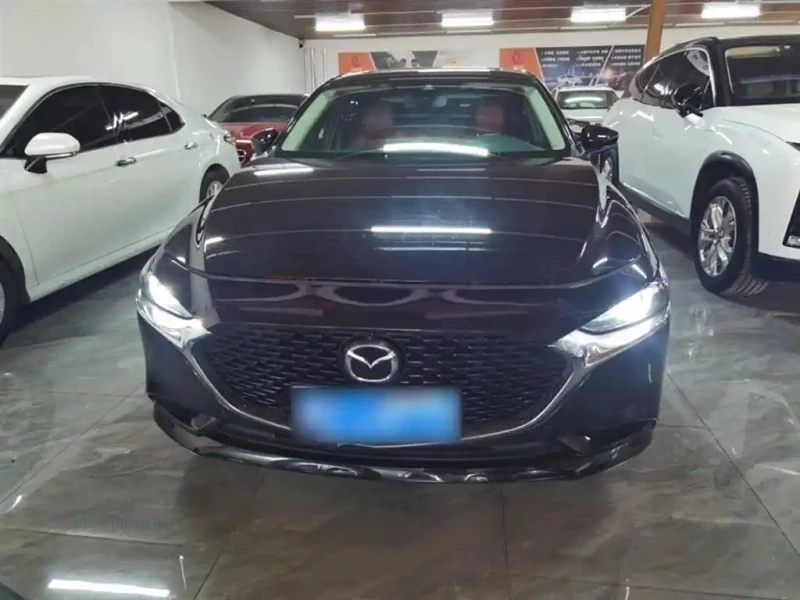 MAZDA 3 AXELA
