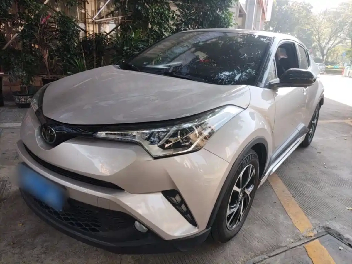 TOYOTA C-HR  2021