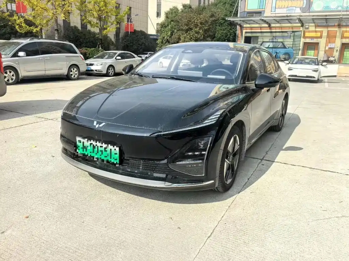 SGMW WULING STARLIGHT  2025