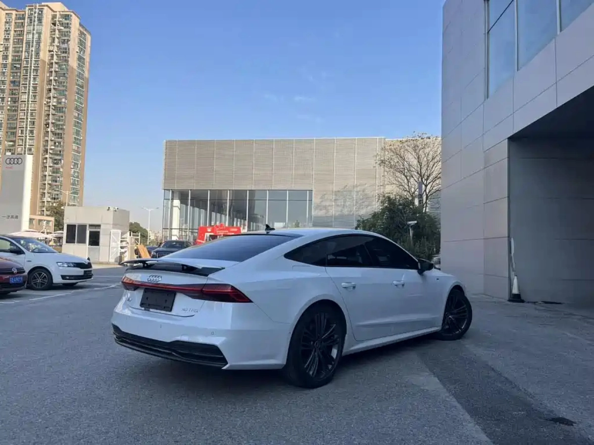 AUDI A7