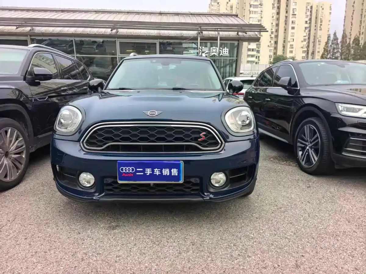 MINI COUNTRYMAN