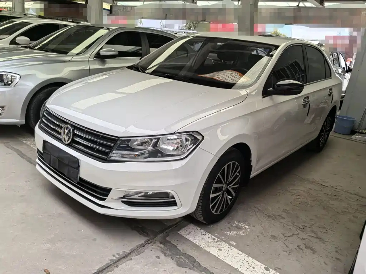 VOLKSWAGEN SANTANA  2021