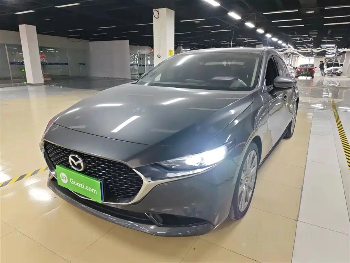 MAZDA 3 AXELA